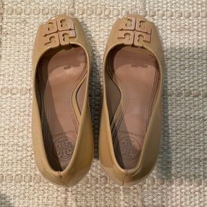 Tory Burch nude pumps